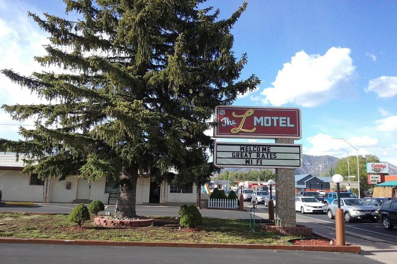 سارية العلم The L Motel Downtown/Nau Conference Center المظهر الخارجي الصورة